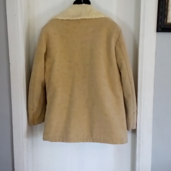 Vintage suede coat would be a great school coat - Picture 2 of 5